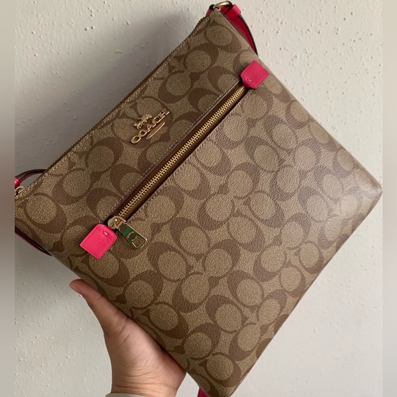 Rowan File Bag in signature Canvas COACH - Picture 7 of 16